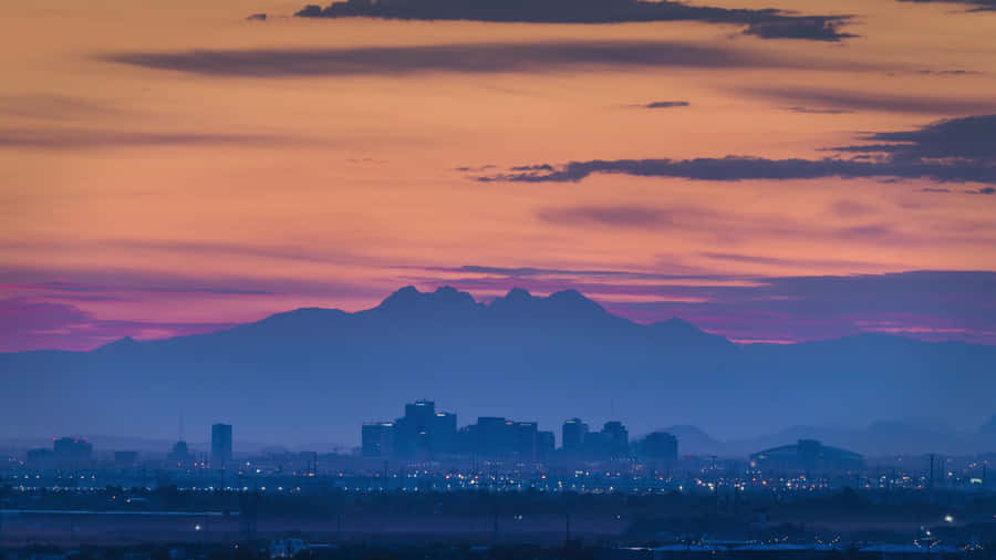 Welcome To The Vibrant City Of Phoenix! Wallpaper