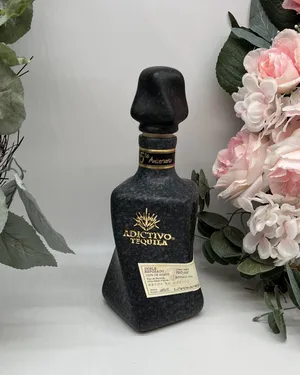 100% Blue Agave Adictivo Tequila Wallpaper