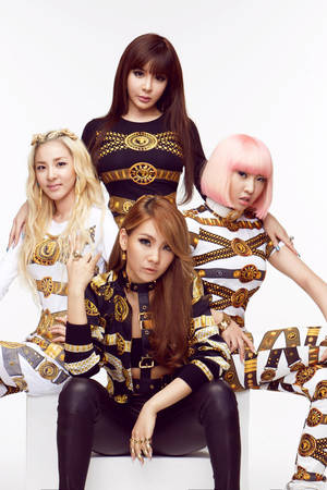 2ne1 In Golden Outfits Wallpaper