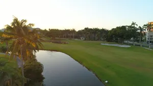 4k Golf Course With Pond Wallpaper