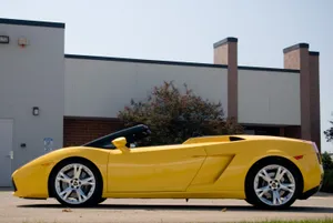 4k Lamborghini Yellow Convertible Wallpaper