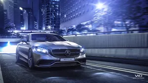 4k Mercedes S-class Silver Wallpaper