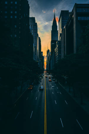 4k Ultra Hd Phone Manhattan Road Wallpaper