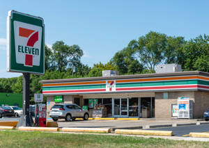 7 Eleven In America Wallpaper