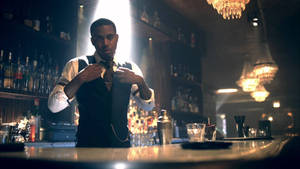 90s Rapper Nas As Bartender Wallpaper