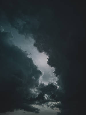 A Dark And Dim Sky Wallpaper