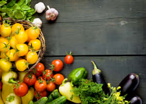 A Vibrant Collection Of Fresh Organic Fruits And Vegetables Wallpaper