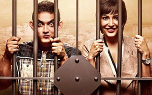 Aamir Khan With Actress Anushka Sharma Wallpaper