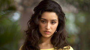 Aashiqui 2 Arohi Curly Hair Wallpaper