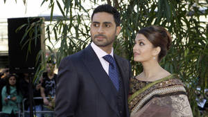 Abhishek Bachchan With Indian Actress Wallpaper