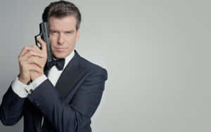 “action Superstar: Pierce Brosnan” Wallpaper