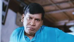 Actor Vadivelu In A Wooden House Wallpaper