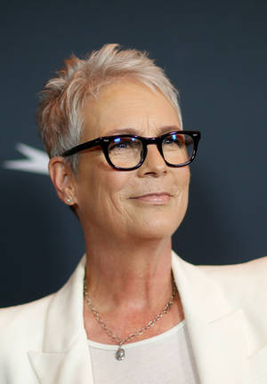 Actress And Writer Jamie Lee Curtis Wallpaper