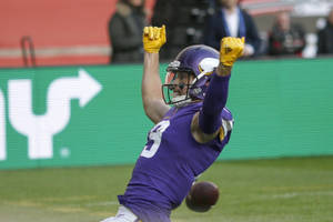 Adam Thielen Victory Game Wallpaper