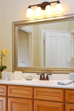 Aesthetic Bathroom Suite Mirror Wallpaper