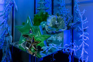 Aesthetic Christmas Green Stars Wallpaper