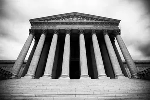 Aesthetic Supreme Court Building Photography Wallpaper