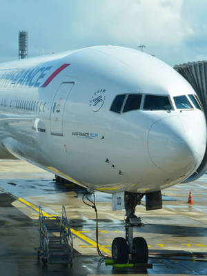 Air France Boeing 777 Cockpit Wallpaper