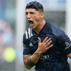 Alan Pulido Of Sporting Kansas City Wallpaper