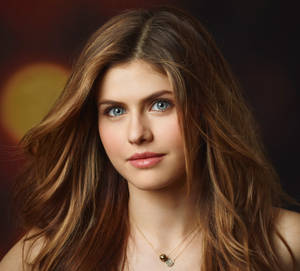 Alexandra Daddario Brunette Wallpaper