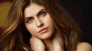 Alexandra Daddario Looking Confident And Alluring Wallpaper