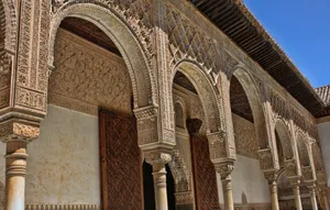 Alhambra Building Arches Wallpaper