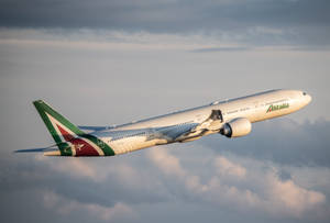 Alitalia In The Sky Wallpaper