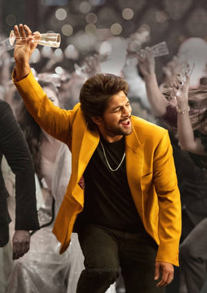 Allu Arjun Hd Yellow Coat Wallpaper