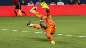 Alphonse Areola Diving Into The Field Wallpaper