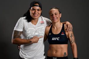 Amanda Nunes And Nina Ansaroff Wallpaper