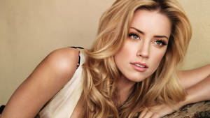 Amber Heard Sirael Photoshoot Wallpaper