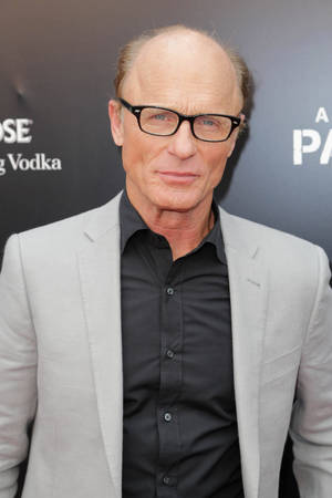 American Actor Ed Harris Black Glasses Wallpaper