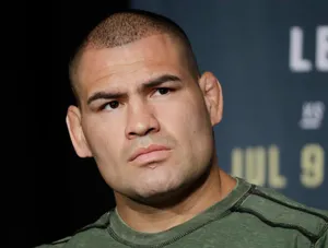 American Athlete Cain Velasquez Ufc 200 Wallpaper