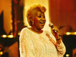 American Legendary Singer Aretha Franklin Wallpaper