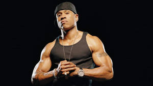 American Rapper Ll Cool J Black Top Portrait Wallpaper