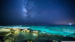 An Ocean's Night Sky Wallpaper