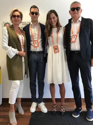 Ana Ivanovic Celebrating Victory With Her Team Wallpaper