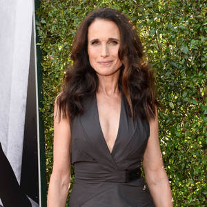 Andie Macdowell Runway Model & Actress Wallpaper