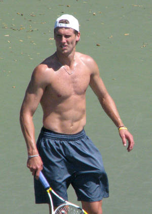 Andreas Seppi Playing Shirtless Wallpaper