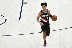 Anfernee Simons Portland Trail Blazers Action Wallpaper