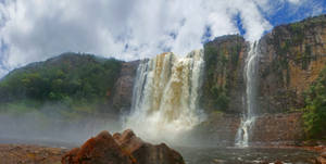 Angel Waterfalls And Mountain Wallpaper