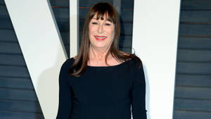 Anjelica Huston 2019 Vanity Fair Wallpaper