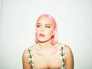 Anne Marie Pink Hair Wallpaper