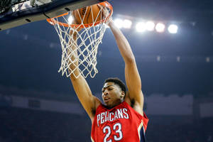 Anthony Davis Dunking Wallpaper