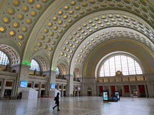 Arched Ceiling Of Union Station Wallpaper