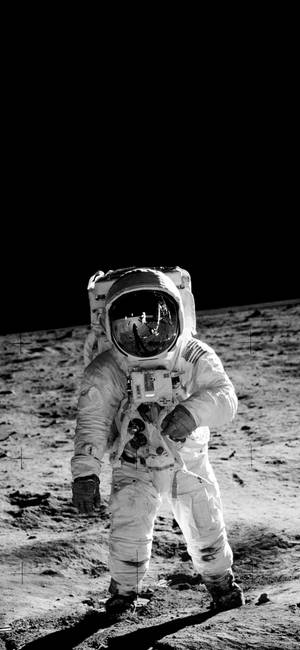 Astronaut On The Moon—the First Man To Land On The Lunar Surface Wallpaper