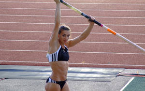 Athletic Pole Vaulter Yelena Isinbayeva Wallpaper