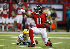 Atlanta Falcons Julio Jones Pointing Wallpaper