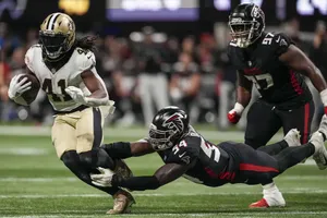 Atlanta Falcons Linebacker Foye Oluokun At Mercedez Benz Stadium 2022 Wallpaper