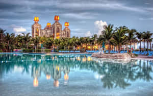 Atlantis Resort At Dusk Wallpaper